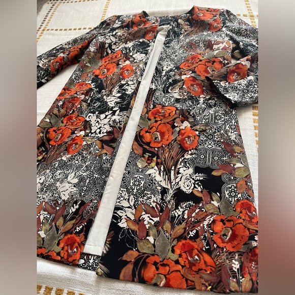 Long Floral Collarless Blazer Jacket - Picture 2 of 12